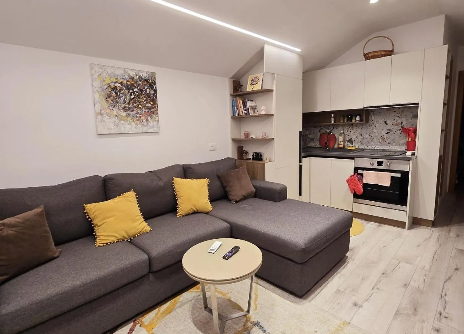 Sols Residence - Tirana\'S Heart contacts